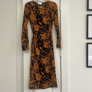Zara cut out side dress size M